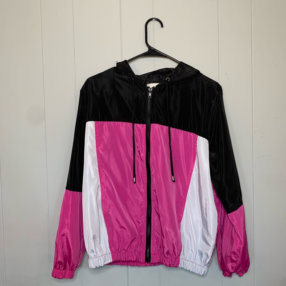 Jacket / wind breaker